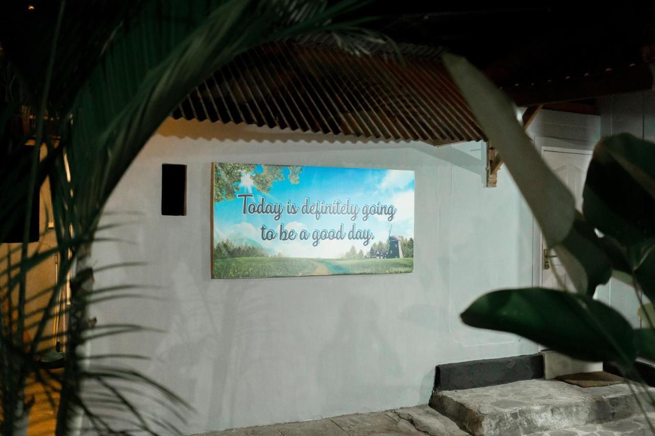 Lovina Vibes Hotel