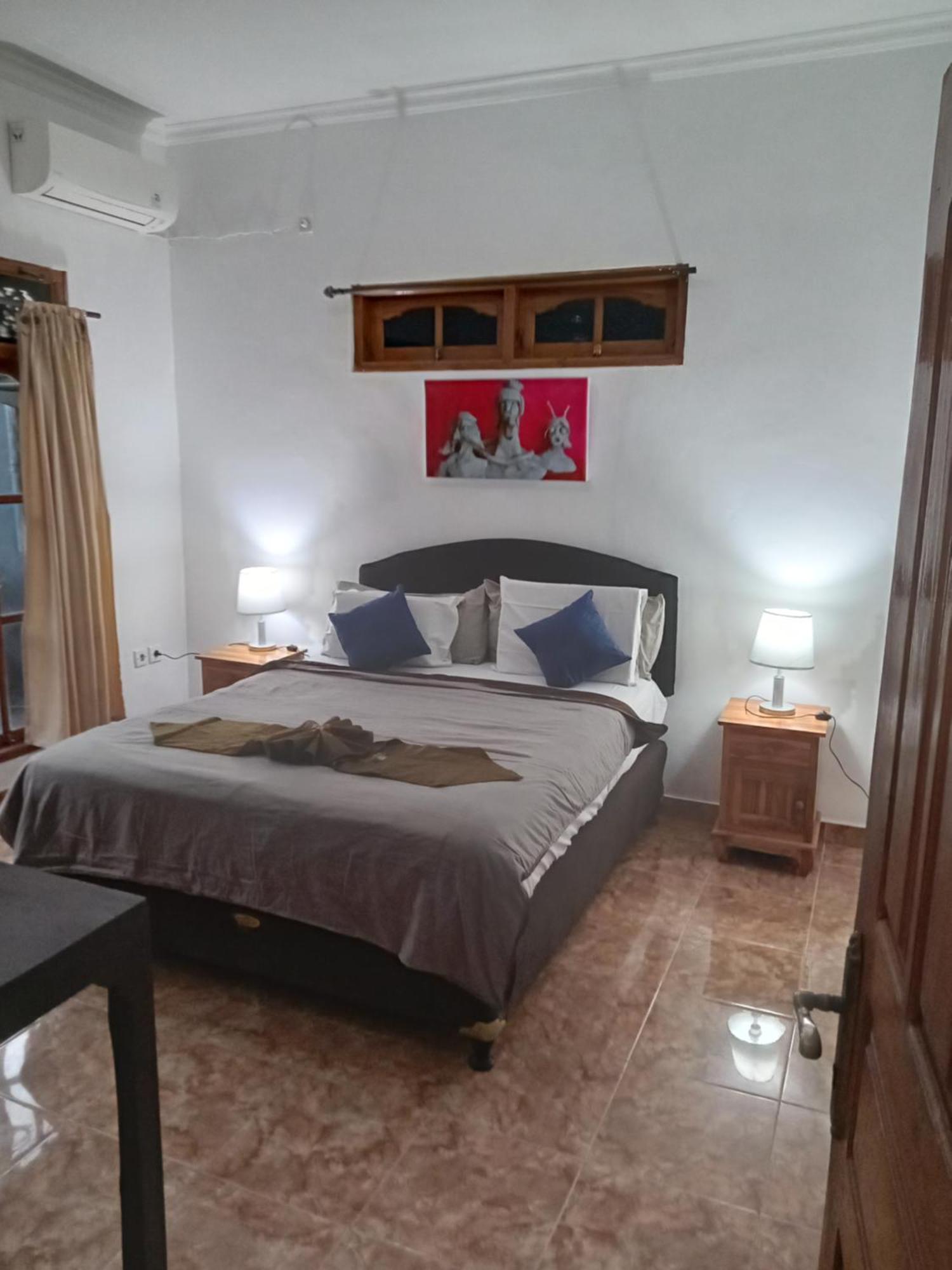 Lovina Vibes Hotel